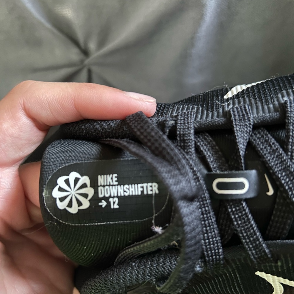 Nike Black and White Athletic Shoes - Picture 3 of 4